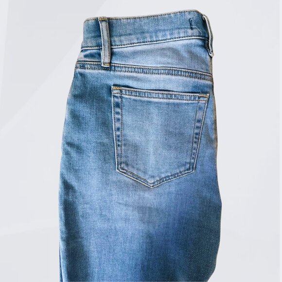 LOFT Modern Skinny Jeans Light Wash Blue Sz 2 Mid Rise Soft Denim Street Style - Picture 5 of 7